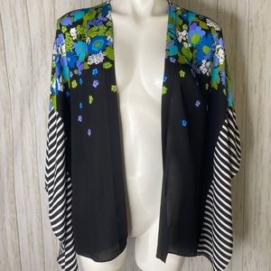 🍋 Bob Mackie floral and stripe flowy kimono top